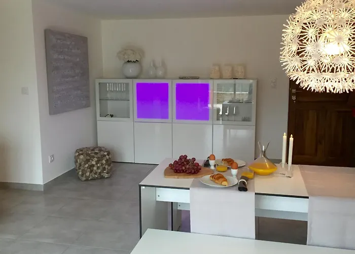 Nyaraló Neues, Modernes Steinchalet Mit Grosser Terrasse Und Pool Bei Rondinara Bonifacio