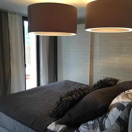 Neues, Modernes Steinchalet Mit Grosser Terrasse Und Pool Bei Rondinara Semesterbostad Bonifacio (Corsica)