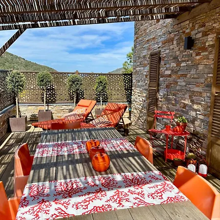 Neues, Modernes Steinchalet Mit Grosser Terrasse Und Pool Bei Rondinara Semesterbostad