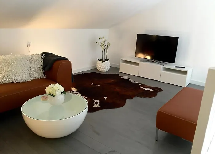 Hébergement de vacances Neues, Modernes Steinchalet Mit Grosser Terrasse Und Pool Bei Rondinara *