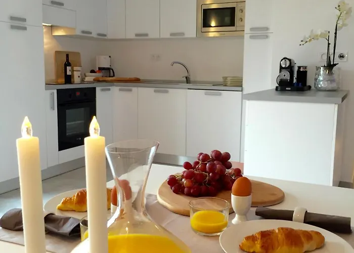 Neues, Modernes Steinchalet Mit Grosser Terrasse Und Pool Bei Rondinara