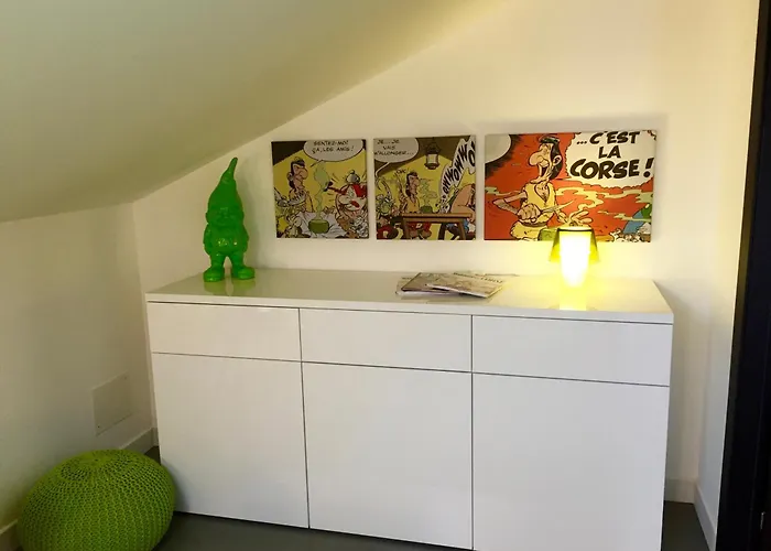 Prázdninový dům Neues, Modernes Steinchalet Mit Grosser Terrasse Und Pool Bei Rondinara